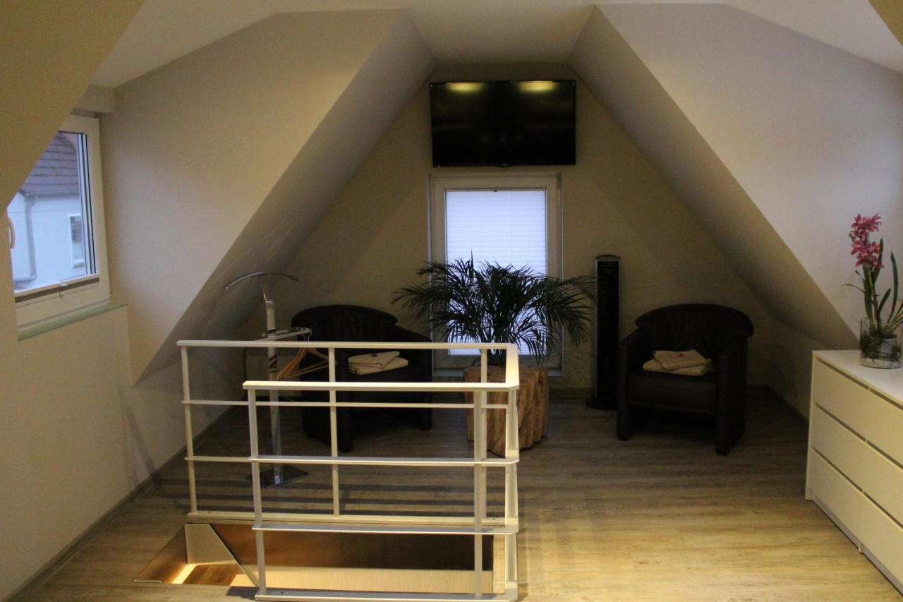 Kleines Zuhause Apartment มัคเดอบวร์ก ภายนอก รูปภาพ