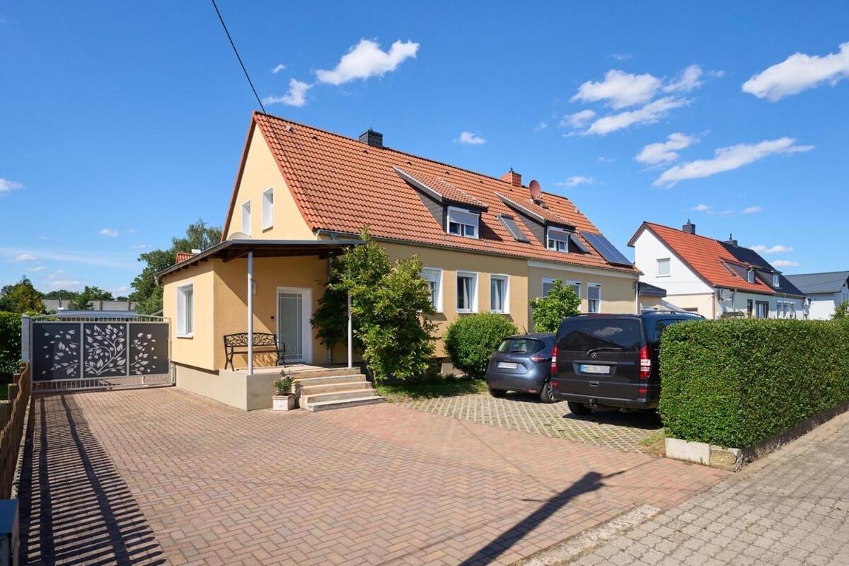 Kleines Zuhause Apartment มัคเดอบวร์ก ภายนอก รูปภาพ